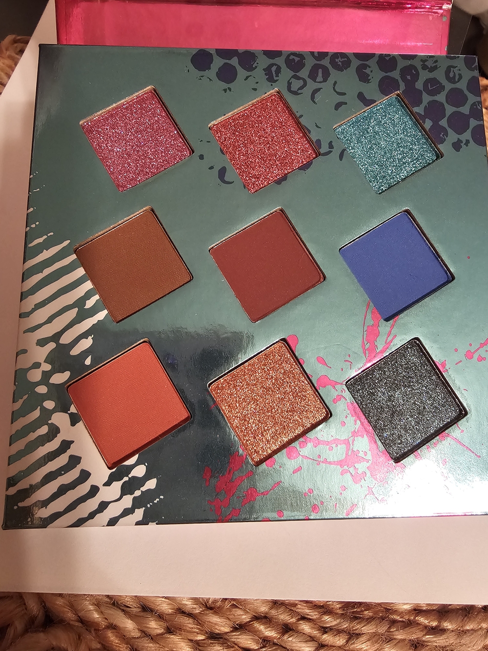 Nine-Shade Eyeshadow Palette — Blue, Pink, Orange & Brown Tones